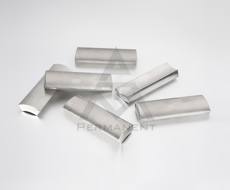 Tile shape rare earth magnet with neodymium praseodymium magnetic material