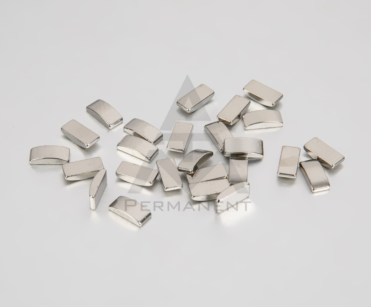 Small tegular permanent mangnet with rare earth magnetic material